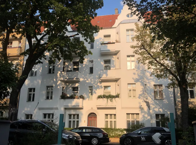 Wunderschöne 2-Zimmer-Altbauwohnung in Mariendorf — photo 1
